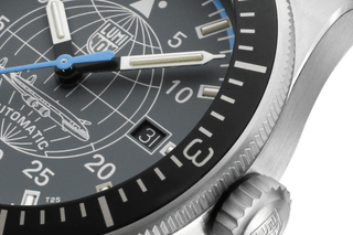 Air Automatic Constellation, 42 mm, Pilot Watch - 9602, , Detail view with focus on the bezel and crown