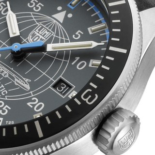 Air Automatic Constellation, 42 mm, Pilot Watch - 9602, , Detail view with focus on the bezel and crown