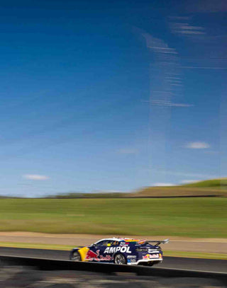 Luminox_Red_Bull_landing_page_banners2_c546b7cf-eedc-4a99-b241-4c0bd94bdf3c_compressed_relative_060.jpg