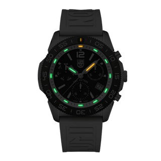 Pacific Diver Chronograph, 44 mm, Diver Watch - 3141, Night view with green and orange light tubes