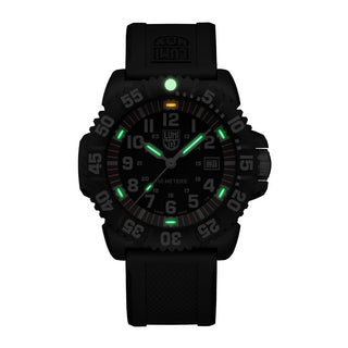 Sea Lion CARBONOX™, 44 mm, G-Collection watch - X2.2052	, Night view with green and orange light tubes