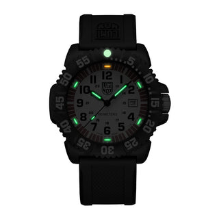 Sea Lion CARBONOX™, 44 mm, G-Collection watch - X2.2058	, Night view with green and orange light tubes
