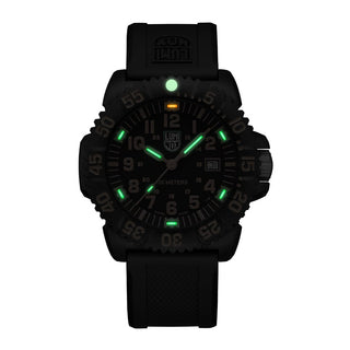 Sea Lion CARBONOX™, 44 mm, G-Collection watch - X2.2060	, Night view with green and orange light tubes