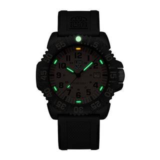 Sea Lion CARBONOX™, 44 mm, G-Collection watch - X2.2059.2	, Night view with green and orange light tubes
