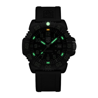Sea Lion CARBONOX™, 44 mm, G-Collection watch - X2.2068	, Night view with green and orange light tubes