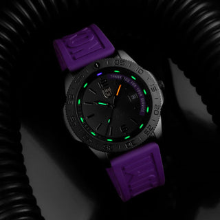 Pacific Diver TYFYS Limited Edition, 44 mm, Diver Watch - 3121.BO.TY.SET	, UV Shot with green and orange light tubes