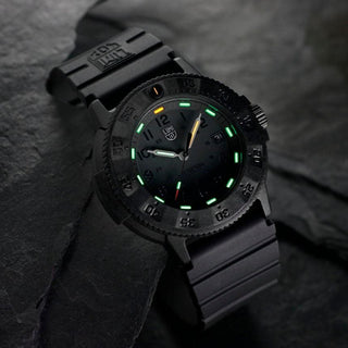 Original Navy SEAL, 43 mm, Dive Watch - CZ01.EVO.BO - Night View