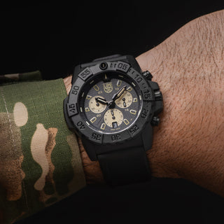Navy SEAL Chronograph, 45 mm, Military Dive Watch - 3587	,Mood image with wrist watch worn