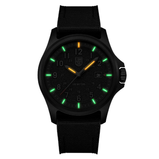 Atacama Field, 43 mm, Urban Adventure - 1971.SET	,Night view with green and orange light tubes