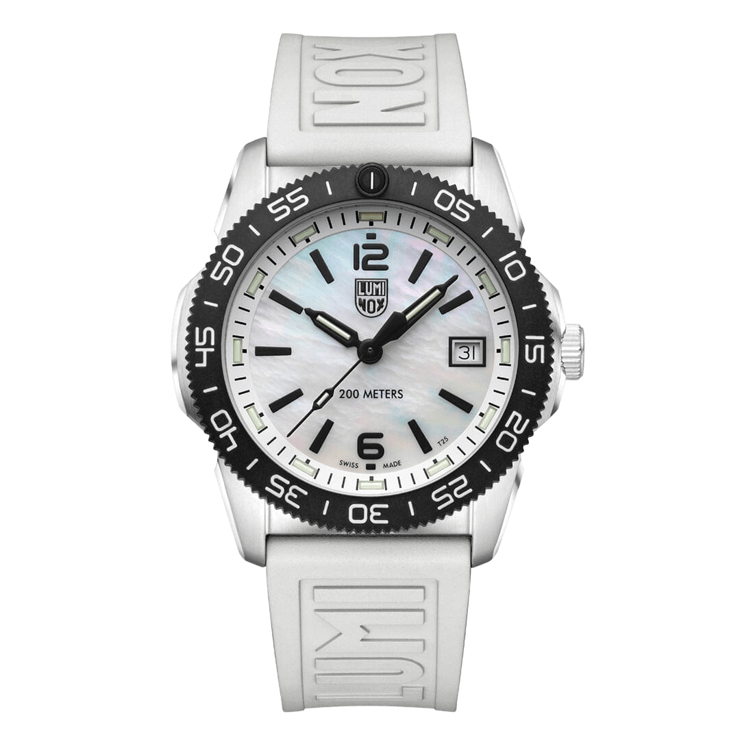 Pacific Diver 39 mm Diver Watch 3128.M.SET Luminox United Kingdom