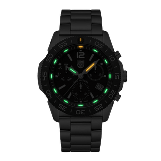 Pacific Diver Chronograph, 44 mm, Diver Watch - 3142, Night view with green and orange light tubes