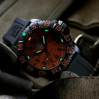 Sea Lion CARBONOX™, 44 mm, G-Collection watch - X2.2059.3	, UV Shot with green and orange light tubes