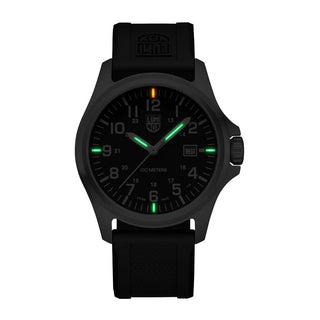 Patagonia Steel, 43 mm, G-Collection watch - X2.2502	, Night view with green and orange light tubes