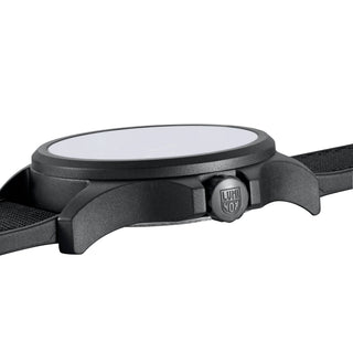 Atacama Field, 43 mm, Urban Adventure - 1965, Case