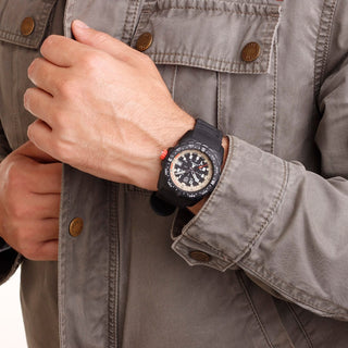 Bear Grylls Survival, 43 mm, Outdoor Watch, XB.3731, Worn wrist watch