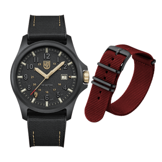 Atacama Field, HORSE YEAR Limited Edition, 43 mm, Urban Adventure - 1970.HY.N.SET	, Set with additional strap and strap changing tool