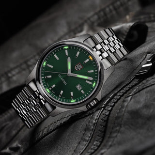 Dress Field, 43 mm, Sport Watch - 2537	,UV Shot with green and orange light tubes