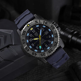 MIL-SPEC inspired, 46 mm, Military Watch - 3355.SET, UV Shot with green and orange light tubes