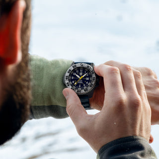 MIL-SPEC inspired, 46 mm, Military Watch - 3355.SET, Mood image with wrist watch worn