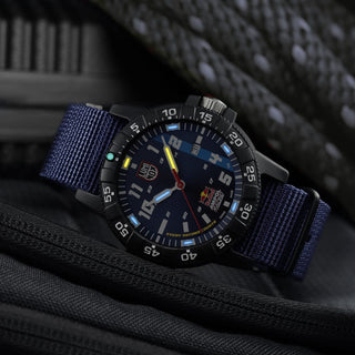 Leatherback Sea Turtle Limited Edition Red Bull Racing, 45mm, Dive Watch - 0321.ARB.1	,UV Shot with green and orange light tubes