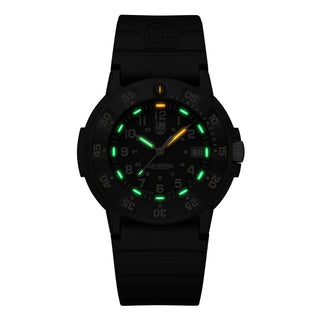 Original Navy SEAL, 43 mm, Dive Watch - 3001.EVO.OR.S, Night view with green and orange light tubes