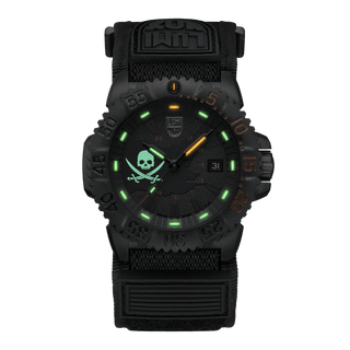 Navy SEAL Pirate's Limited Edition, 44 mm, Diver Watch - 3051.PIR.LE	,Night view with green and orange light tubes