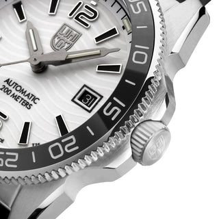 Pacific Diver Automatic, 42 mm, Diver Watch - 3101.H.SET	, Detail view with focus on the bezel and crown