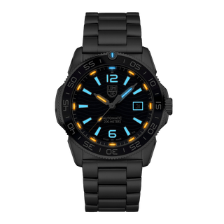 Pacific Diver Automatic, Midnight Mariner, 42 mm, Diver Watch - 3104	, Night view with green and orange light tubes