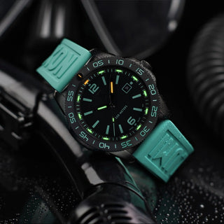 Pacific Diver, 44 mm, Dive Watch - 3124.N.SET	,UV Shot with green and orange light tubes