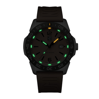 Pacific Diver Seasonal Edition, 44 mm, Diver Watch - 3130	, Night view with green and orange light tubes