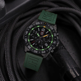 Pacific Diver Chronograph, 44 mm, Diver Watch - 3147	,UV Shot with green and orange light tubes
