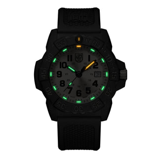 Navy SEAL GOLD Limited Edition, 45 mm, Diver Watch - 3505.GP.1	,Night view with green and orange light tubes
