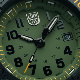 Navy Seal Foundation, 45 mm, Military Dive Watch - XS.3517.NSF.SET	Detail view of the watch dial