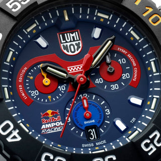 Red Bull Racing Limited Edition, 45 mm, Military Dive Watch - 3581.ARB.N	,Detail view of the watch dial