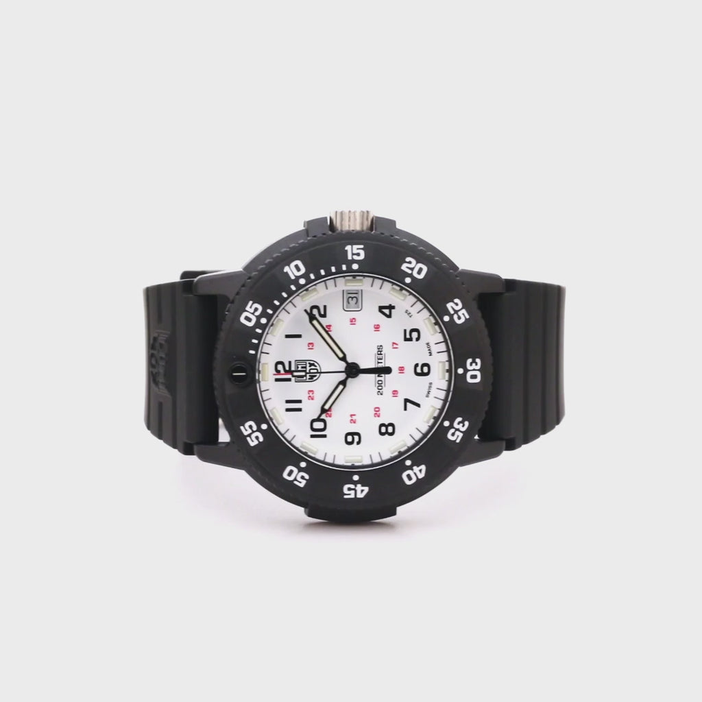 Original Navy SEAL, 43 mm, Dive Watch - 3007.EVO.S	, 360 Video of wrist watch
