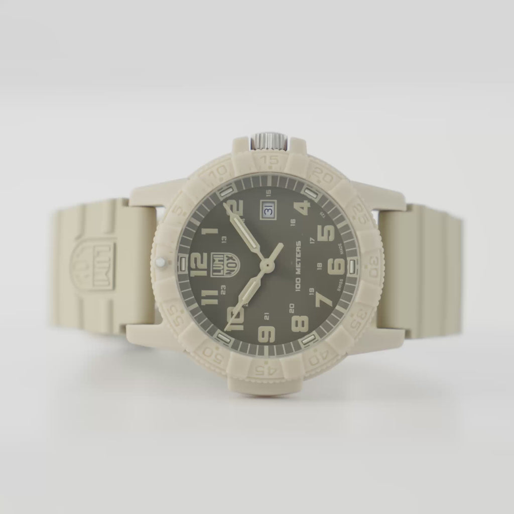 Leatherback SEA Turtle, 44 mm, Outdoor Watch - 0326	, 360 Video of wrist watch