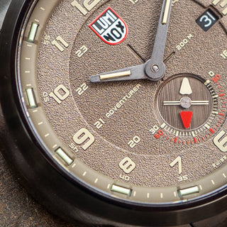 Atacama Adventurer Field, 42 mm, Urban Adventure - 1768, Detail view of the watch dial