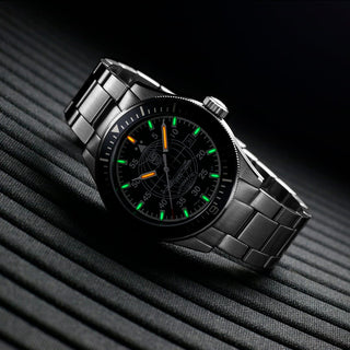 Air Automatic Constellation, 42 mm, Pilot Watch - 9601.M, UV Shot with green and orange light tubes
