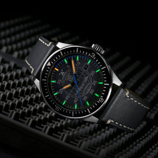 Air Automatic Constellation, 42 mm, Pilot Watch - 9602, UV Shot with green and orange light tubes