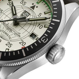 Air Automatic Constellation, 42 mm, Pilot Watch - 9607, Detail view with focus on the bezel and crown 
