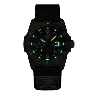 Bear Grylls Survival ECO, 42 mm, Rule of 3 - 3721.ECO, Night view with green and orange light tubes