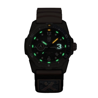 Bear Grylls Survival ECO, 42 mm, Rule of 3 - 3729.ECO, Night view with green and orange light tubes