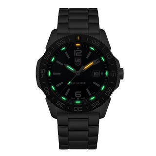 Pacific Diver, 44 mm, Dive Watch - 3123, Night view with green and orange light tubes