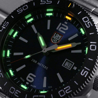 Pacific Diver, 44 mm, Dive Watch - 3123, UV Shot with green and orange light tubes