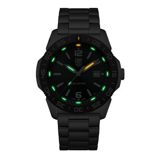 Pacific Diver, 44 mm, Diver Watch - 3137, Night view with green and orange light tubes 