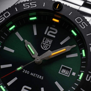 Pacific Diver, 44 mm, Diver Watch - 3137, UV Shot with green and orange light tubes