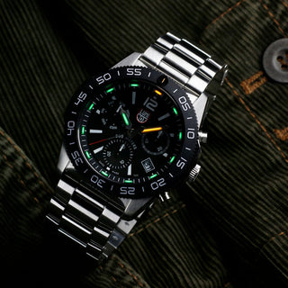 Pacific Diver Chronograph, 44 mm, Diver Watch - 3142, UV Shot with green and orange light tubes
