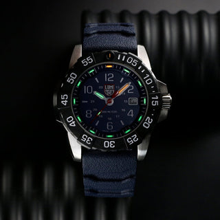 Navy SEAL Steel, 45 mm, Dive Watch - 3253.CB, UV shot with green and orange light tubes