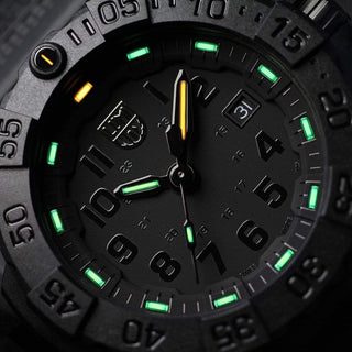 Navy SEAL, 45 mm, Dive Watch - 3501.BO.F, UV Shot with green and orange light tubes