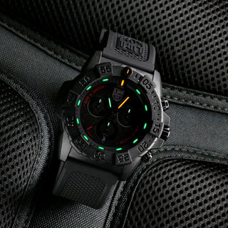 Navy SEAL Chronograph, 45 mm, Military Watch - 3581.SIS, UV Shot with green and orange light tubes